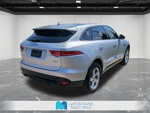 2018 Jaguar F-PACE 25t Premium