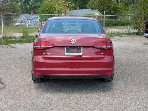 Cardinal Red Metallic 2017 Volkswagen Jetta 1.4T S