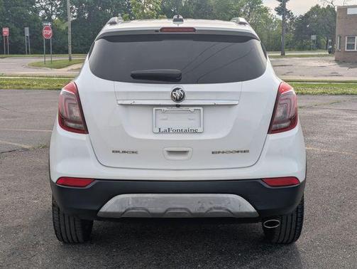 Summit White 2017 Buick Encore Preferred II