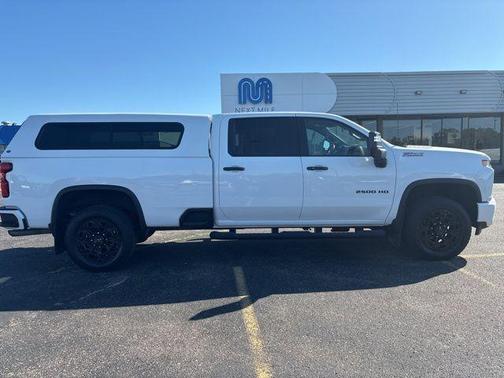 Summit White 2022 Chevrolet Silverado 2500 LTZ
