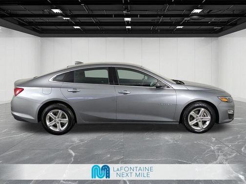 Sterling Gray Metallic 2023 Chevrolet Malibu LT