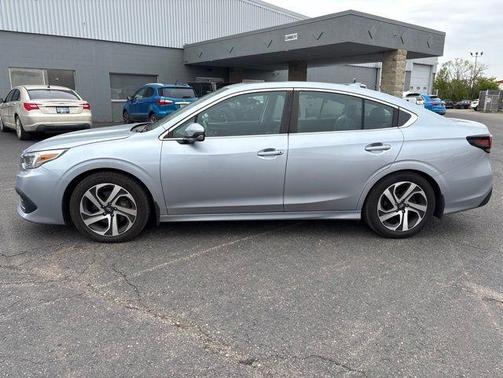 Ice Silver Metallic 2022 Subaru Legacy