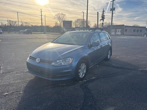 2015 Volkswagen Golf SportWagen S