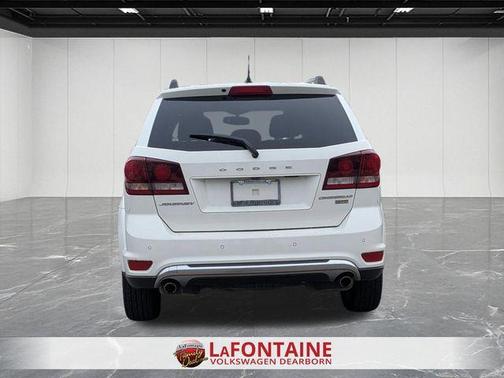 White 2017 Dodge Journey Crossroad