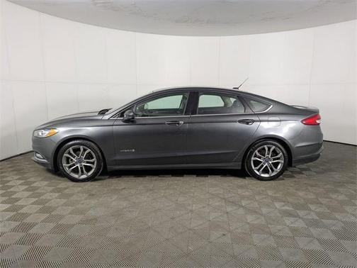 2017 Ford Fusion Hybrid SE