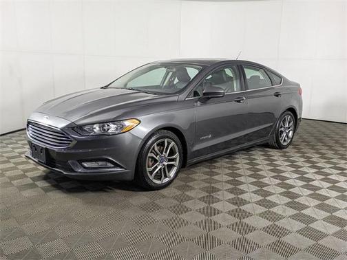 2017 Ford Fusion Hybrid SE