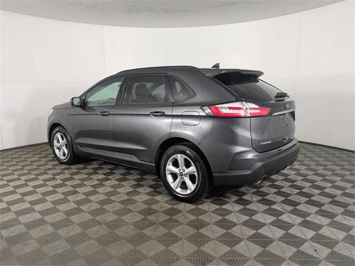 2020 Ford Edge SE