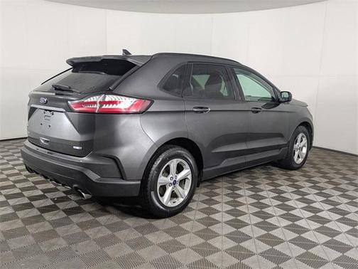2020 Ford Edge SE