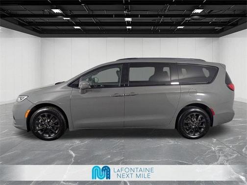 2021 Chrysler Pacifica Touring-L