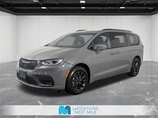 2021 Chrysler Pacifica Touring-L