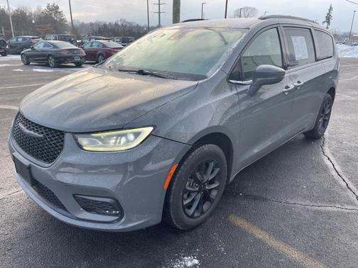 2021 Chrysler Pacifica Touring-L