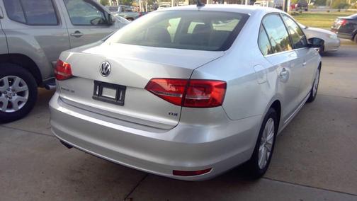 2015 Volkswagen Jetta 2.0L TDI SE w/Connectivity