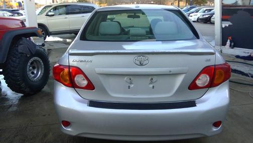 2010 Toyota Corolla LE