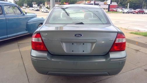 Silver Frost Clearcoat Metallic 2005 Ford Five Hundred SEL