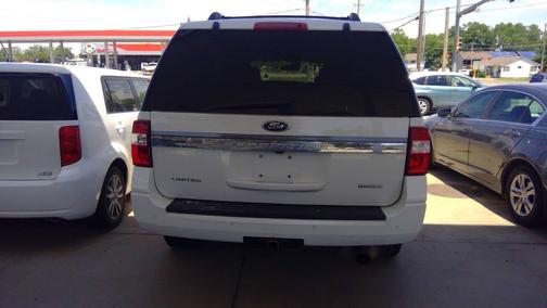 White 2016 Ford Expedition Limited