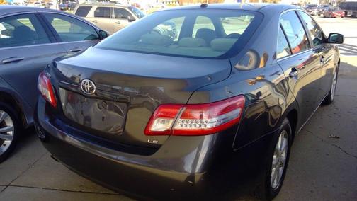 2011 Toyota Camry LE