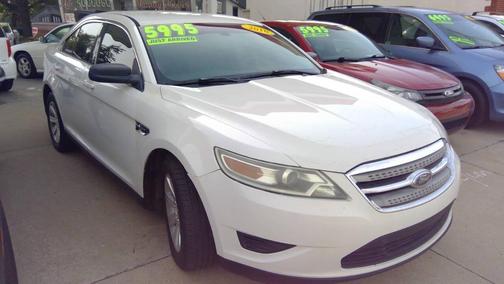 2010 Ford Taurus SE