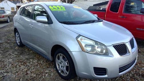 2009 Pontiac Vibe Base
