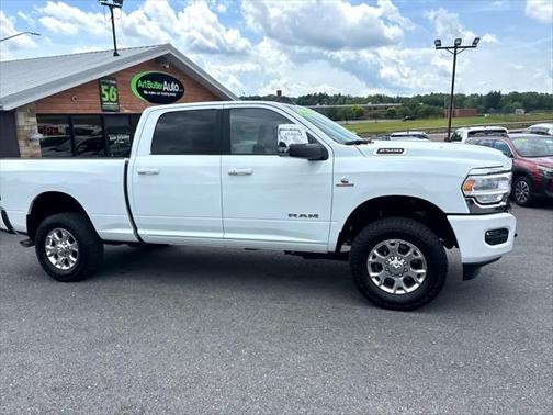 2024 RAM 2500 Laramie Crew Cab 4x4 6'4' Box