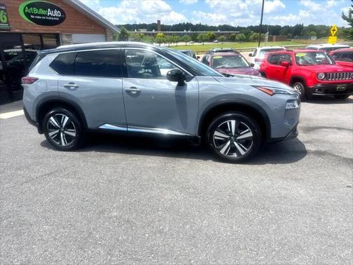 2023 Nissan Rogue SL