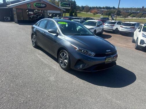 2024 Kia Forte LXS