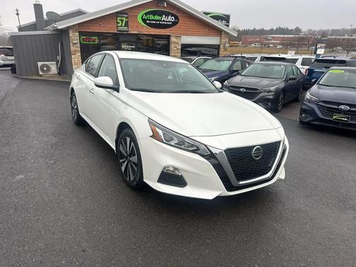 2022 Nissan Altima 2.5 SV