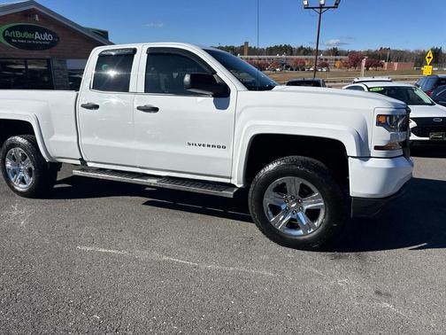 2018 Chevrolet Silverado 1500 Custom