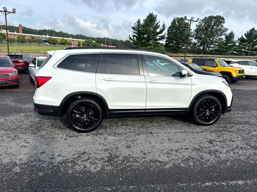 2022 Honda Pilot AWD Special Edition