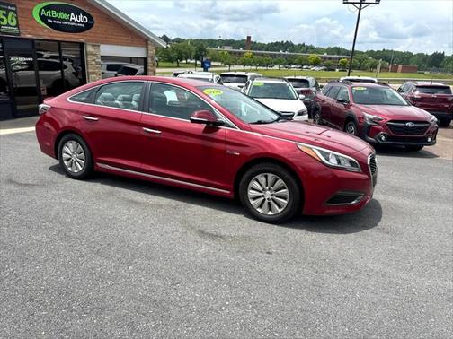 2016 Hyundai SONATA Hybrid SE