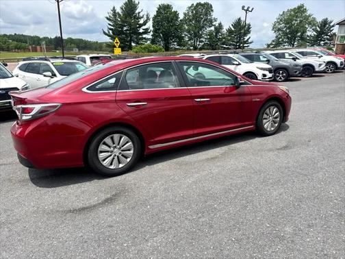 2016 Hyundai SONATA Hybrid SE