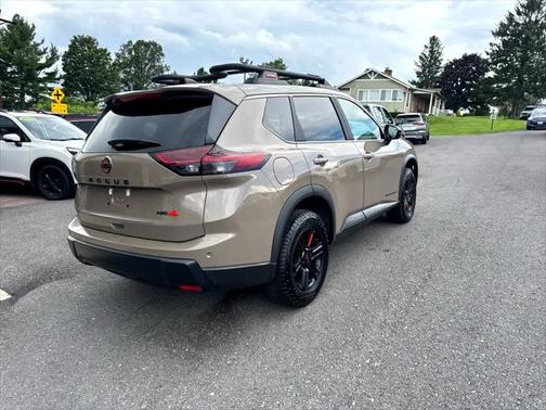 2025 Nissan Rogue Rock Creek