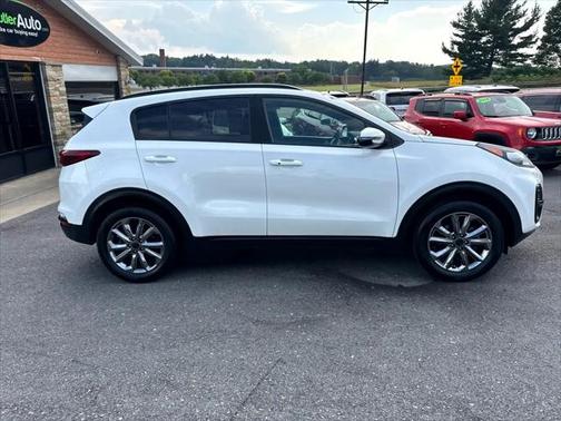 2022 Kia Sportage S