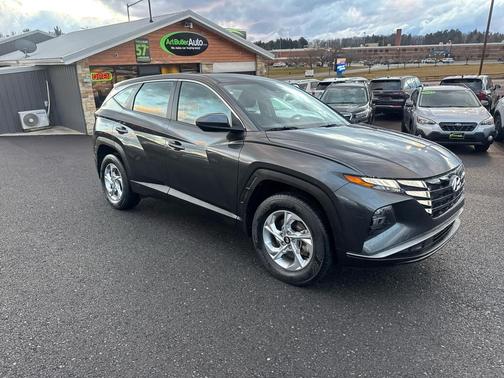 2023 Hyundai TUCSON SE