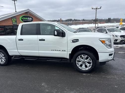 2024 Nissan Titan XD SV