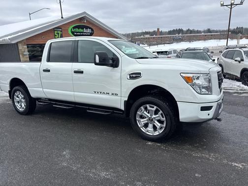 2024 Nissan Titan XD SV