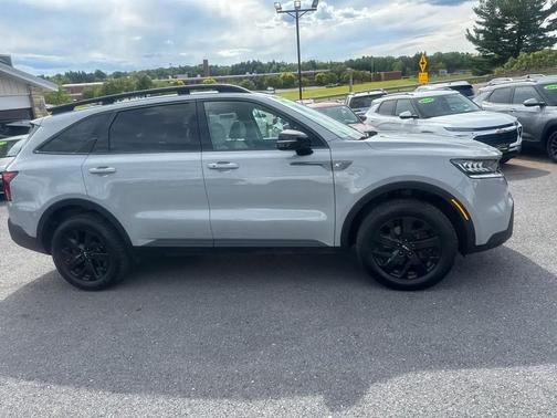 Wolf Gray 2022 Kia Sorento S