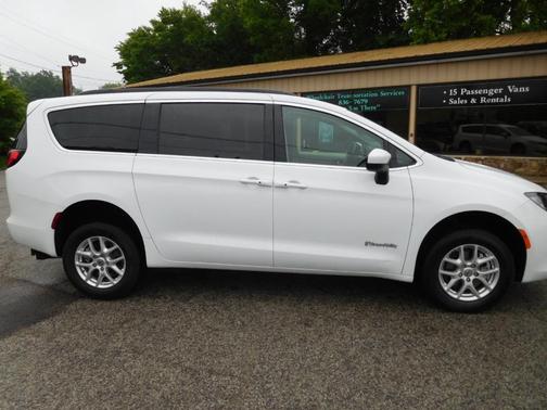 White 2021 Chrysler Voyager