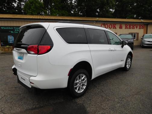 White 2021 Chrysler Voyager