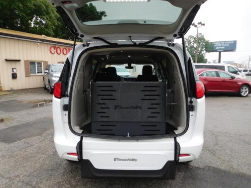 White 2021 Chrysler Voyager