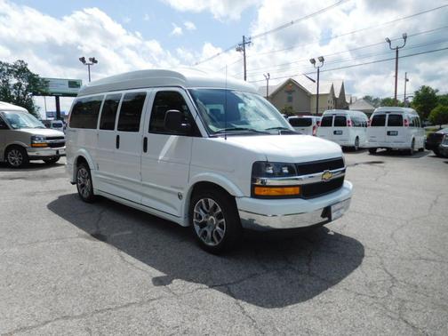 2022 Chevrolet Express 2500 Work Van