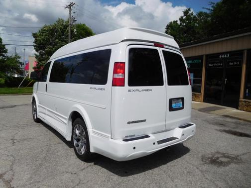 2022 Chevrolet Express 2500 Work Van
