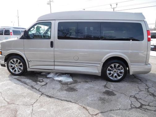 2023 Chevrolet Express 2500 Work Van