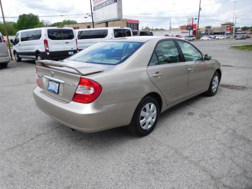 2003 Toyota Camry LE