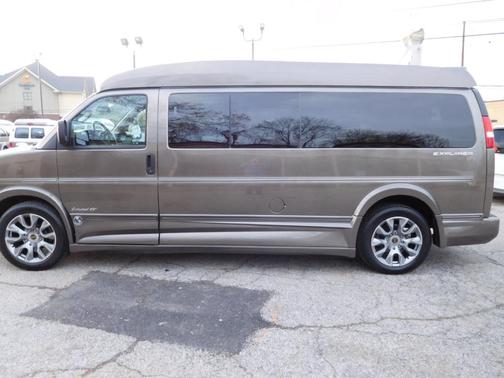 2023 Chevrolet Express 2500 Work Van