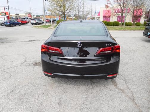 2017 Acura TLX w/Technology Package