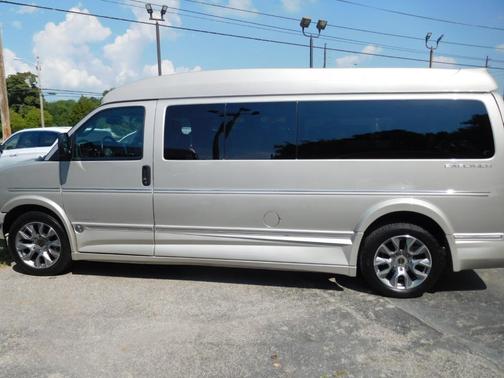 2023 Chevrolet Express 2500 Work Van