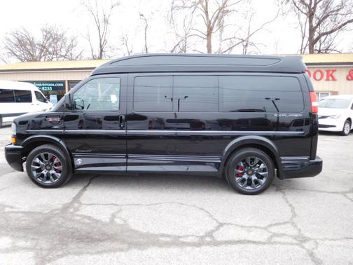 2023 Chevrolet Express 2500 Work Van