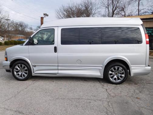 2023 Chevrolet Express 2500 Work Van