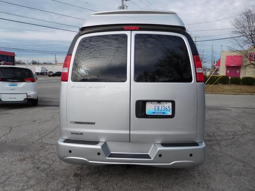 2023 Chevrolet Express 2500 Work Van