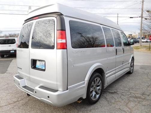 2023 Chevrolet Express 2500 Work Van